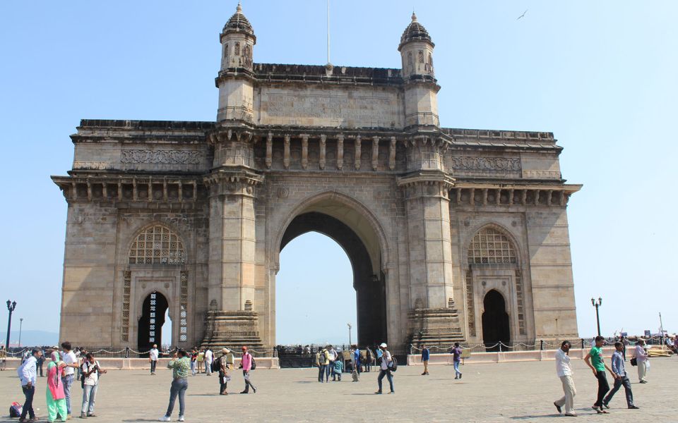 Historical Walks Through Mumbai: Exploring the City’s Rich Heritage